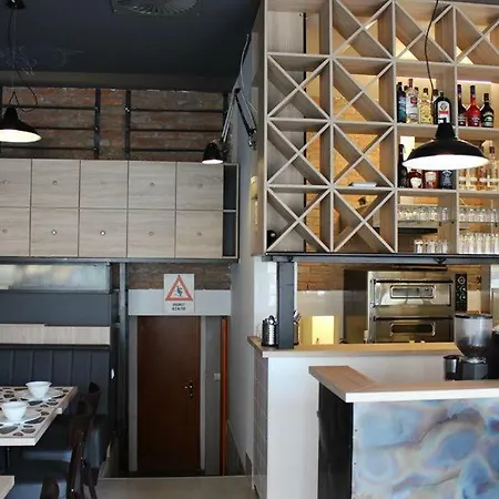 Car Royal And Pensionat 4*