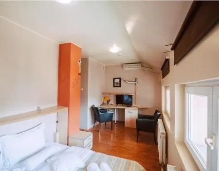 Car Royal And Pensionat