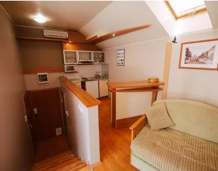 Car Royal And Pensionat