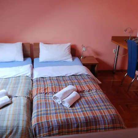 Car Royal And 4* Novi Sad