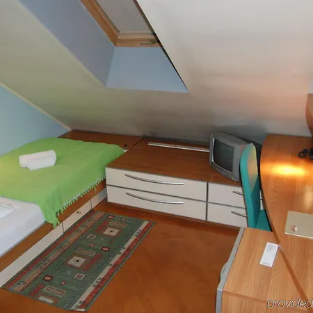 Car Royal And Pensiune