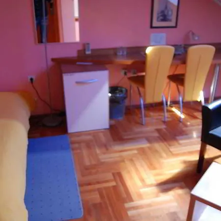 Pensiune Car Royal And Novi Sad