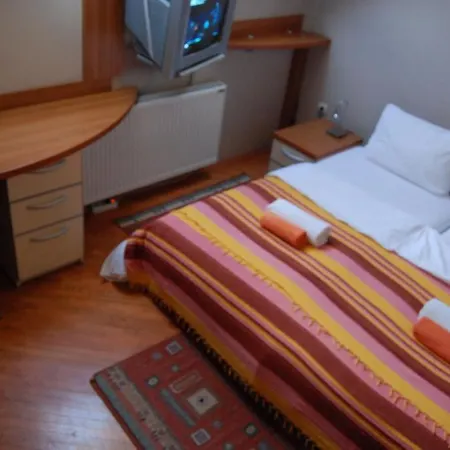 Car Royal And Pensionat 4*